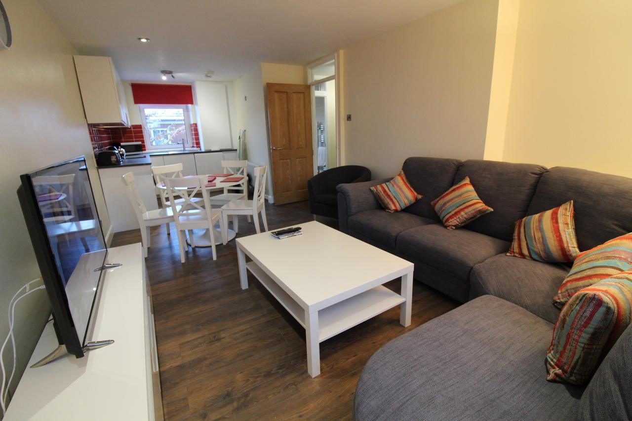 בלפסט Townlets Serviced Accommodation Salisbury מראה חיצוני תמונה